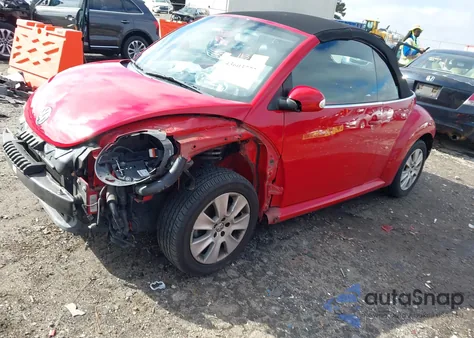 2009 Volkswagen New Beetle 2.5L from USA, damaged, VIN 3VWRF31Y79M409597